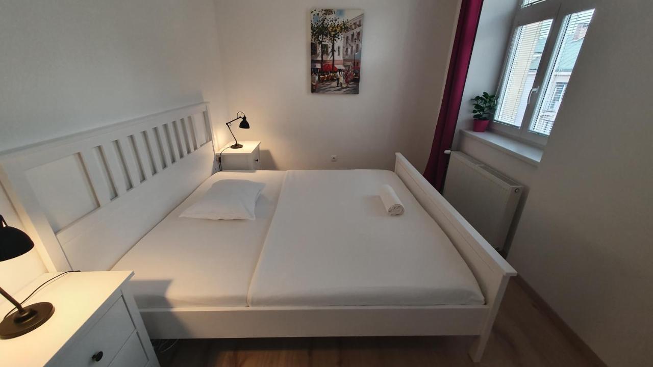 Le Monde Apartment Bratislava - Amazing 5Bdr In Downtown Bagian luar foto