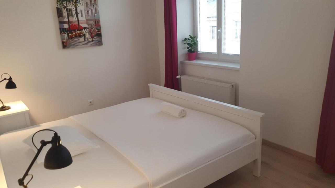 Le Monde Apartment Bratislava - Amazing 5Bdr In Downtown Bagian luar foto