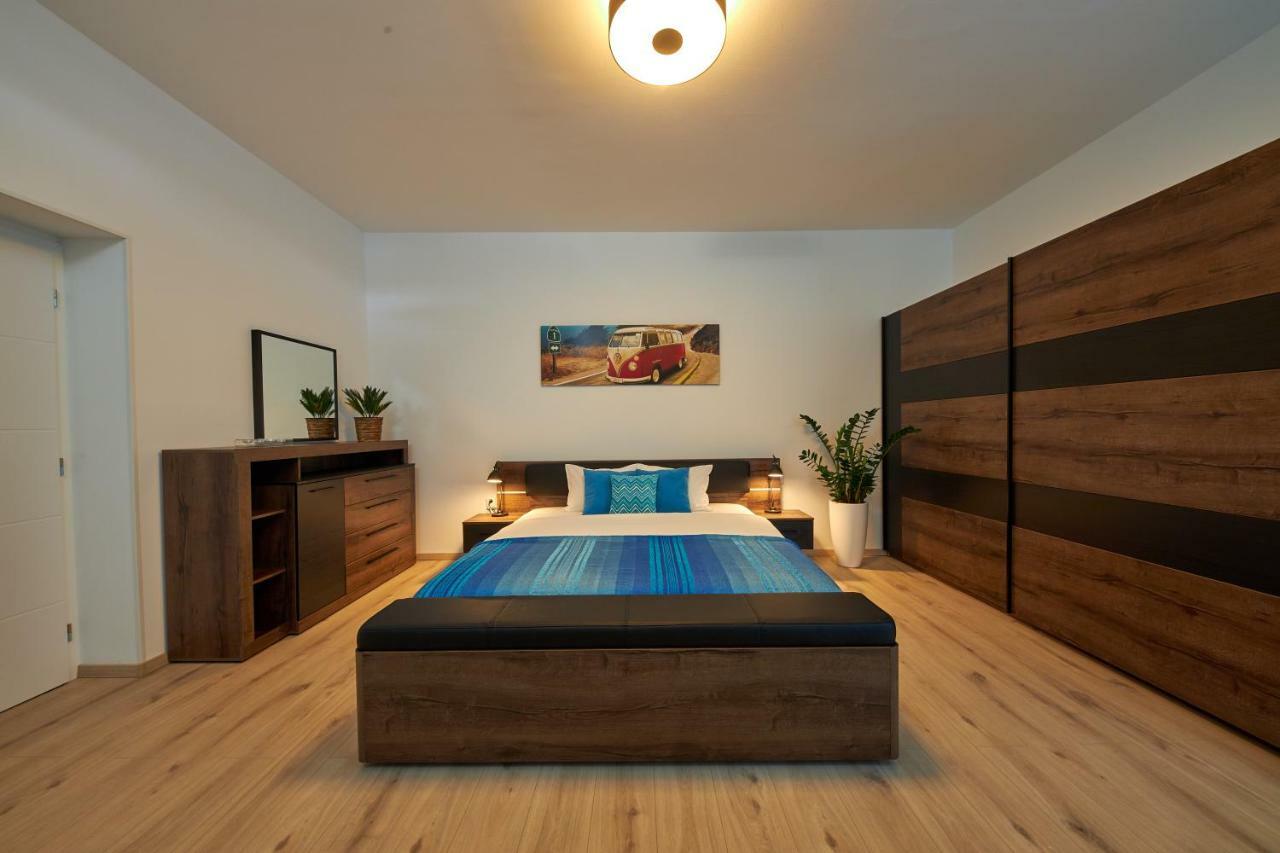 Le Monde Apartment Bratislava - Amazing 5Bdr In Downtown Bagian luar foto