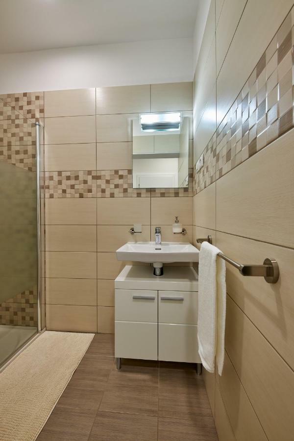 Le Monde Apartment Bratislava - Amazing 5Bdr In Downtown Bagian luar foto