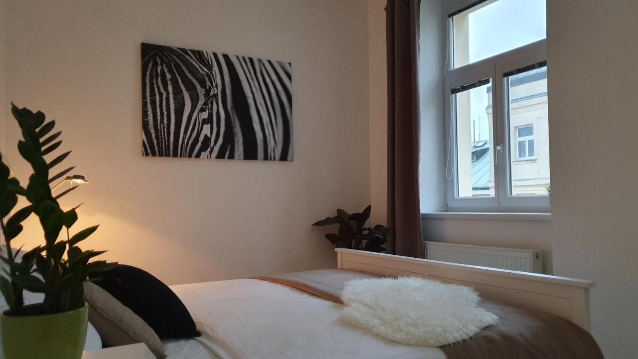 Le Monde Apartment Bratislava - Amazing 5Bdr In Downtown Bagian luar foto